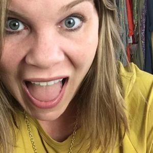 Meet your Posher, Holly
